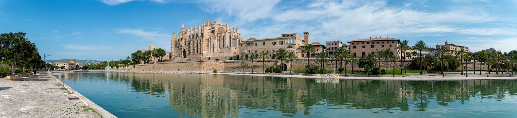 Palma Cathedral beside Parc de la Mar, Mallorca